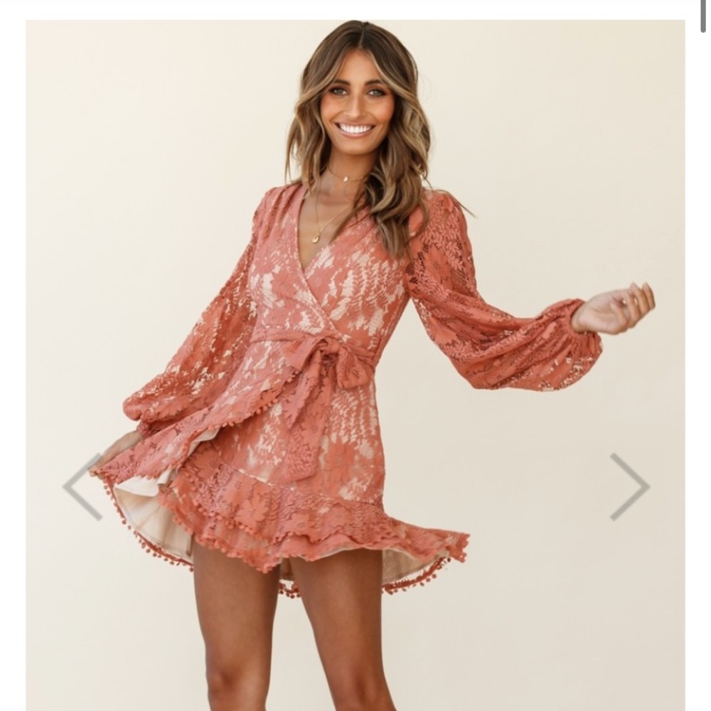 Selfie Leslie Cami balloon sleeve rose dress